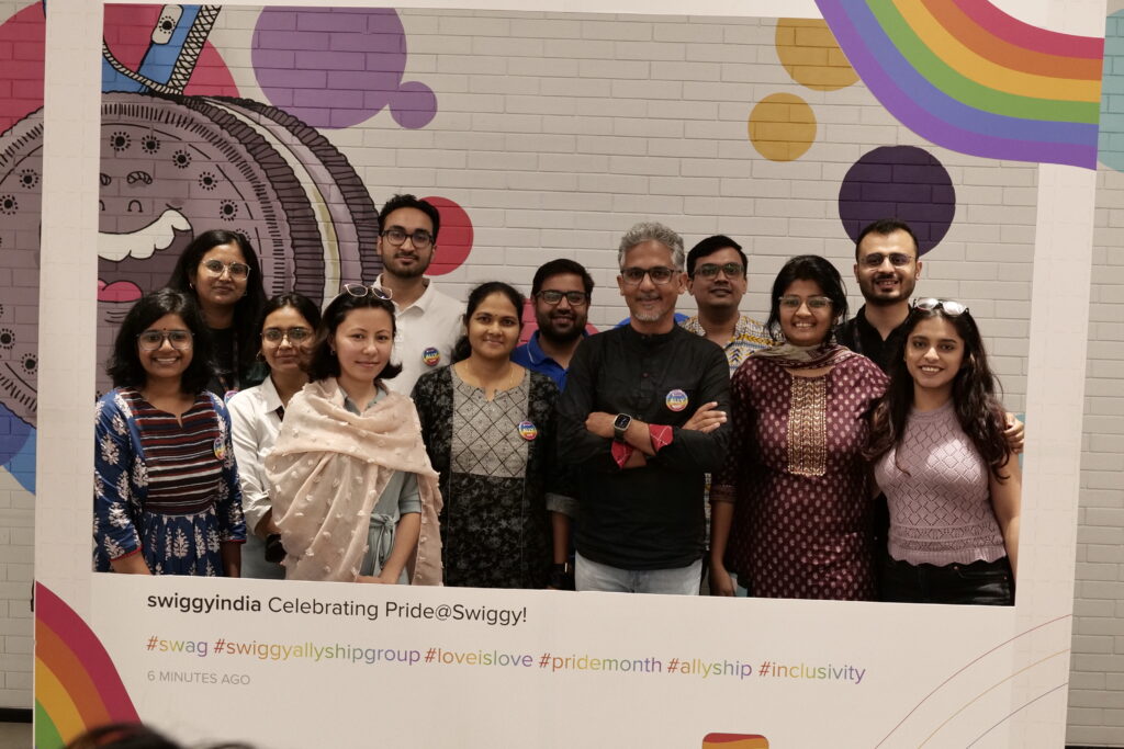 Nancy Nayak (second from right) and Bhautik Popat (black shirt on the right) with Rohit Kapoor, CEO Marketplace Swiggy (centre) with the team.