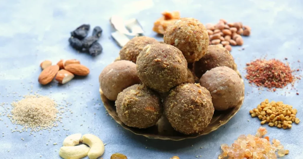 Gond Laddu