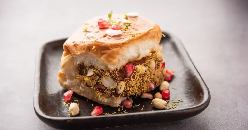 Classic Dabeli (Kutchhi Dabeli)