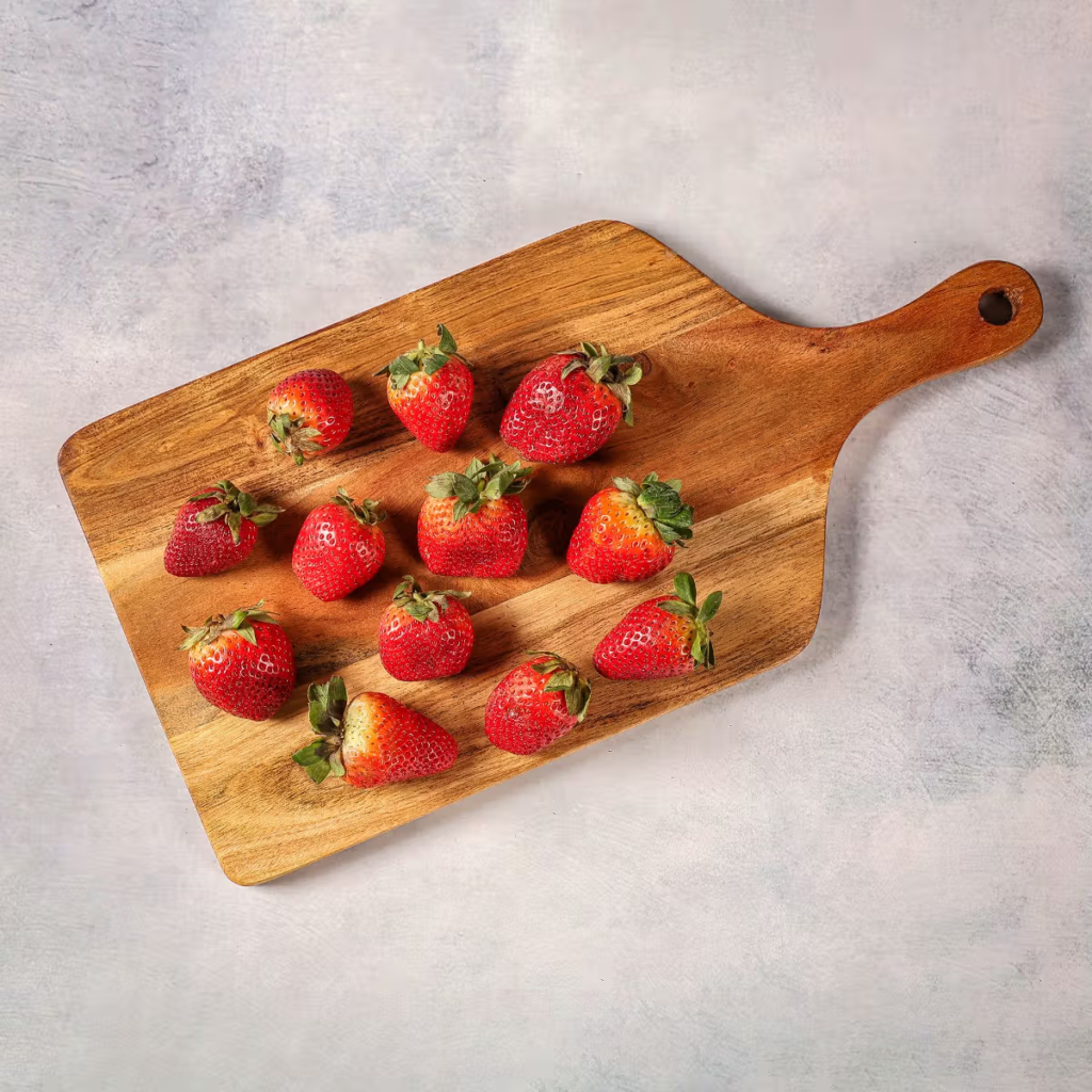 Strawberries online - summer season fruits 